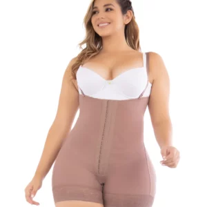 Faja strapless tipo short con ultra realce y moldeo de figura