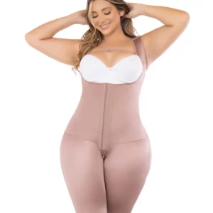 Faja postquirúrgica de primera postura con control medio y efecto moldeador fit 360